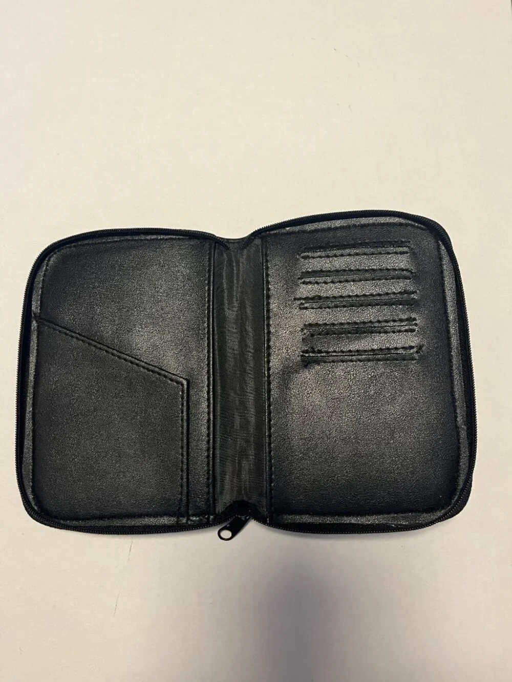 SAMSONITE Black Faux-Leather Passport Wallet